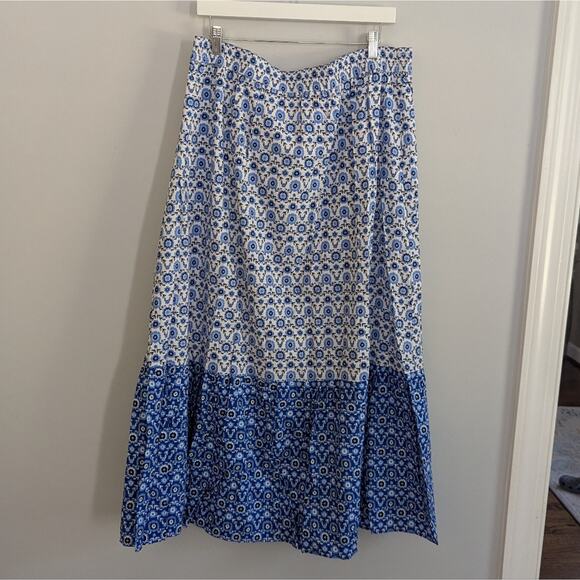 NEW Loft Floral Aline Maxi Skirt Large Blue White Prairie Cottage core - Picture 2 of 5
